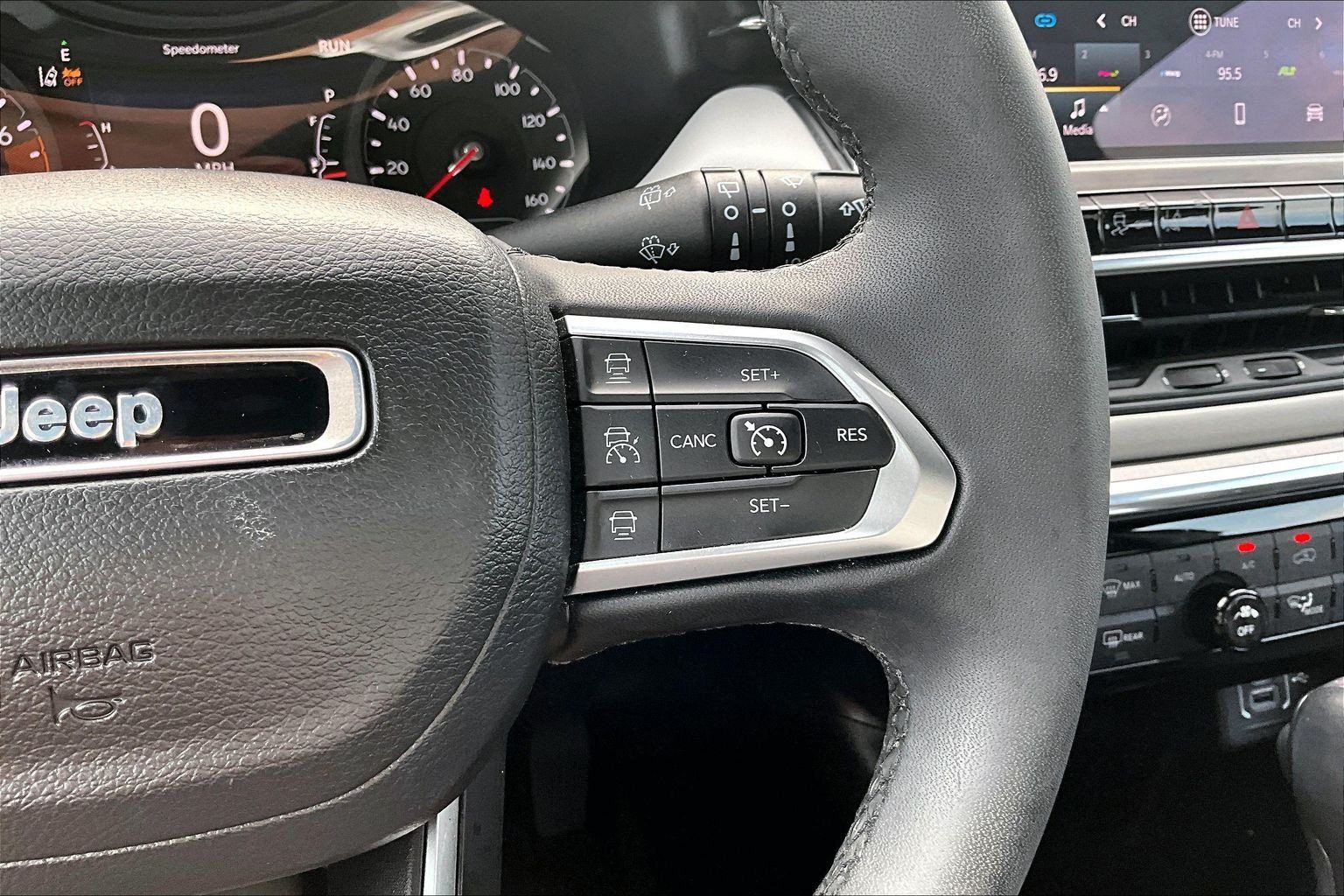 Used 2023 Jeep Compass Limited AWD/4WD image 23