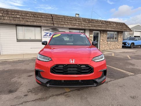 Used 2023 Honda HR-V Sport image 2