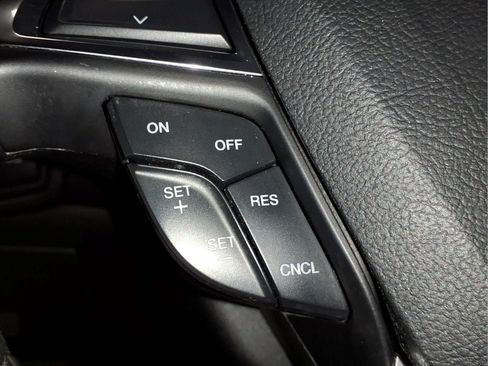 Used 2015 Ford Edge Titanium w/ Equipment Group 301A AWD/4WD image 24