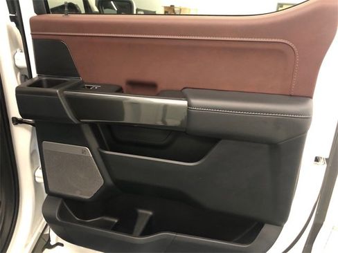 Used 2023 Ford F150 Lariat w/ Equipment Group 502A High image 40