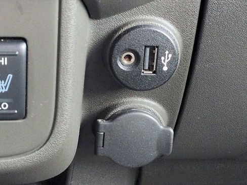 Used 2017 Nissan Frontier PRO-4X w/ Pro-4x Luxury Package image 24