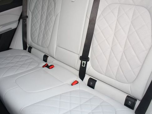 New 2026 BMW X5 xDrive40i w/ M Sport Package image 21