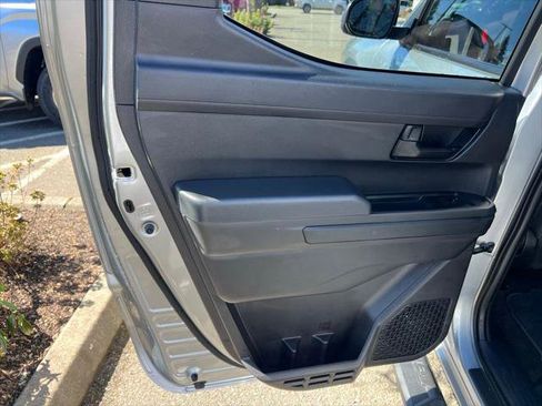 Certified 2025 Toyota Tacoma SR AWD/4WD image 14
