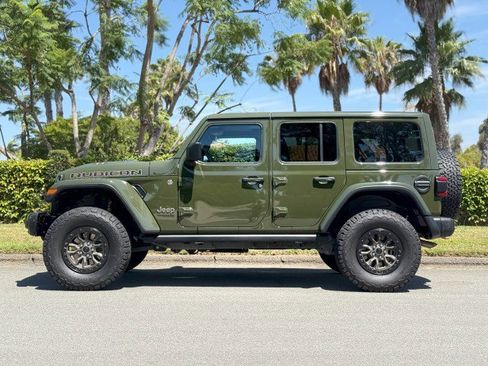 Used 2022 Jeep Wrangler Unlimited Rubicon w/ Trailer Tow Package image 2