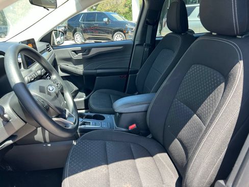 Used 2025 Ford Escape Active FWD image 8