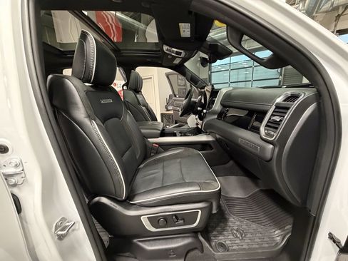 Used 2025 RAM 1500 Laramie w/ Night Edition image 53