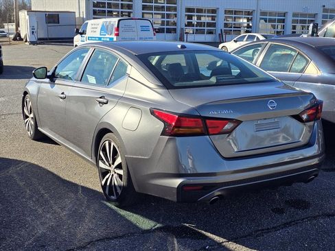 Used 2019 Nissan Altima 2.5 SR image 9