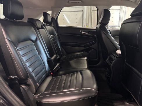 Used 2024 Ford Edge SEL w/ Convenience Package image 31