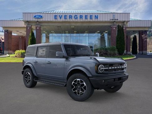 New 2025 Ford Bronco Outer Banks image 7