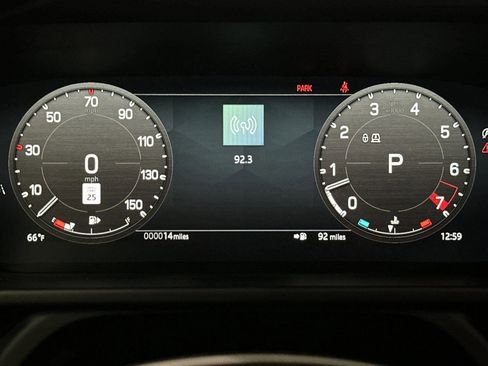 New 2025 Land Rover Defender 130 X-Dynamic SE AWD/4WD image 15