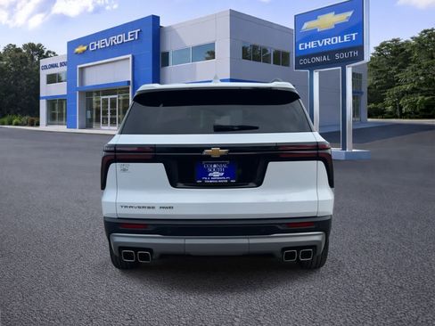 Certified 2025 Chevrolet Traverse LT image 5
