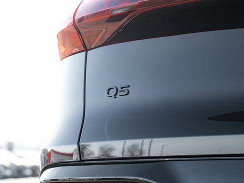 New 2025 Audi Q5 Premium Plus image 30
