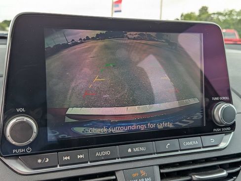 Used 2021 Nissan Altima 2.5 SV FWD image 21