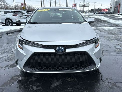 Certified 2022 Toyota Corolla LE image 2