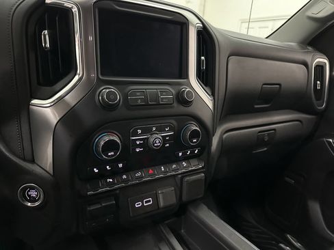 Used 2021 Chevrolet Silverado 1500 LTZ AWD/4WD image 43