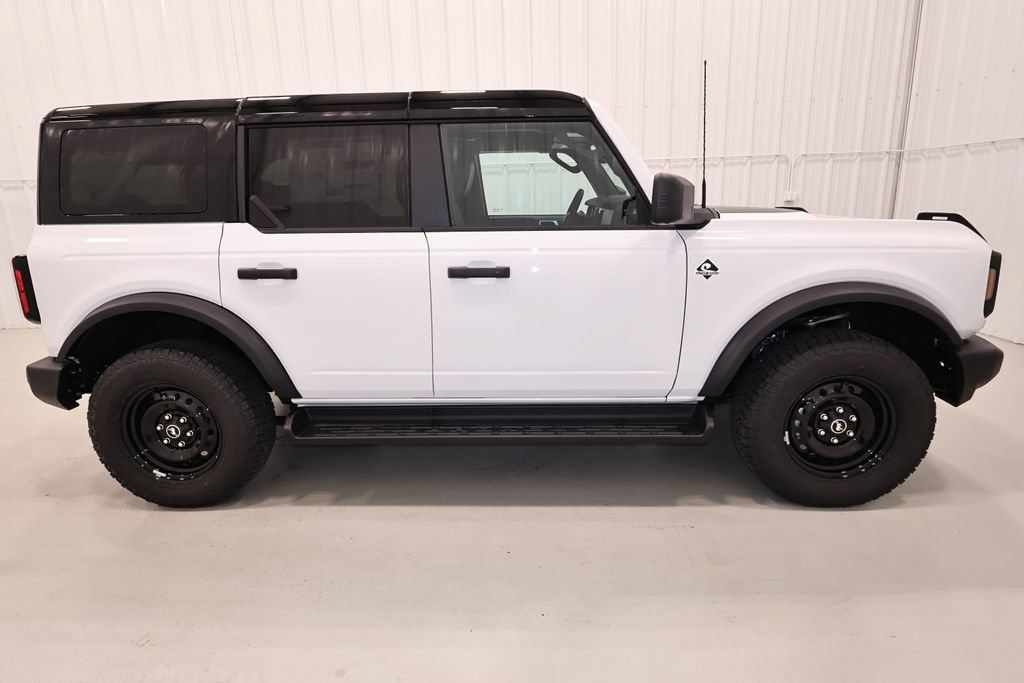 New 2026 Ford Bronco Outer Banks AWD/4WD image 2