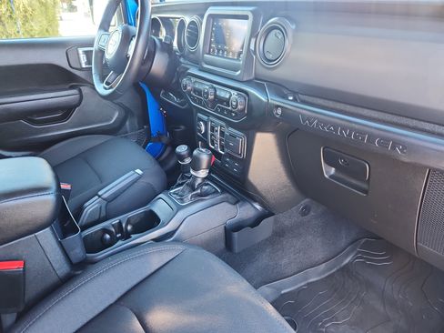 Used 2022 Jeep Wrangler Unlimited Sport image 14