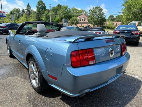 Used 2006 Ford Mustang GT Premium RWD image 4