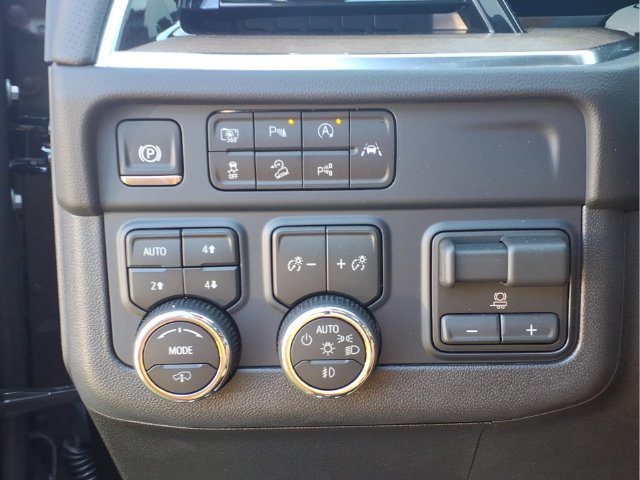 New 2026 Chevrolet Tahoe High Country AWD/4WD image 12