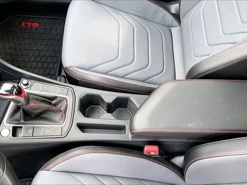 Used 2025 Volkswagen Jetta GLI Autobahn image 16