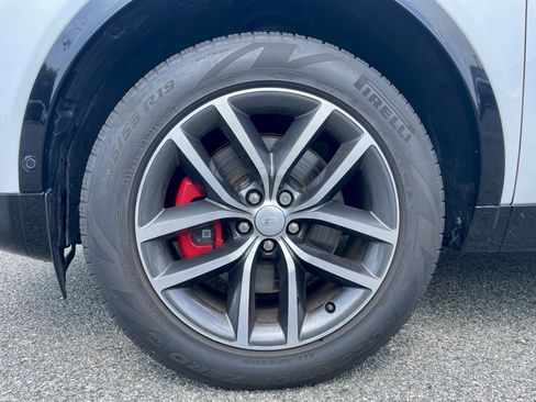 Used 2025 Land Rover Discovery Sport Dynamic SE AWD/4WD image 9