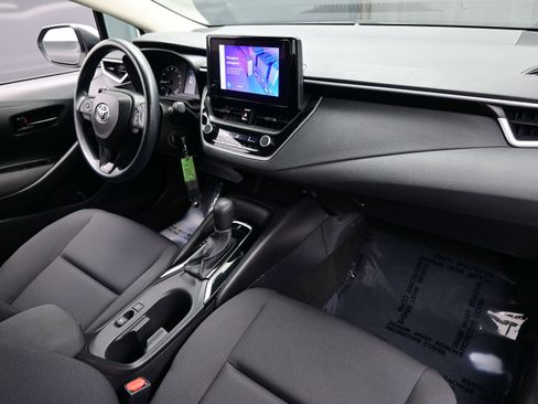 Used 2024 Toyota Corolla LE FWD image 14