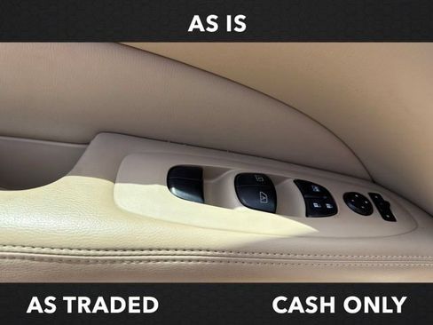 Used 2015 Nissan Pathfinder Platinum FWD image 11