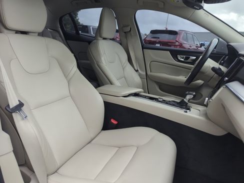 Used 2019 Volvo S60 T6 Momentum w/ Premium Package AWD/4WD image 26