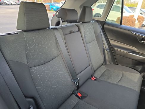 Used 2021 Toyota RAV4 XLE image 12