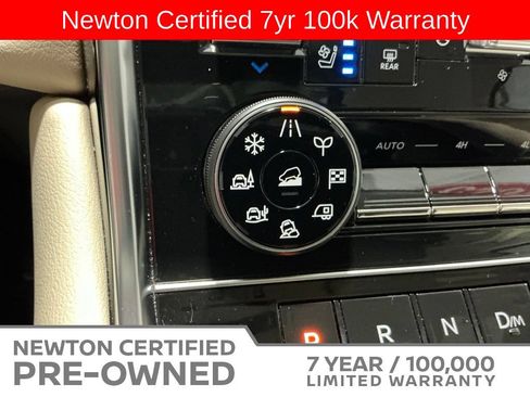 Used 2025 Nissan Armada Platinum Reserve AWD/4WD image 11