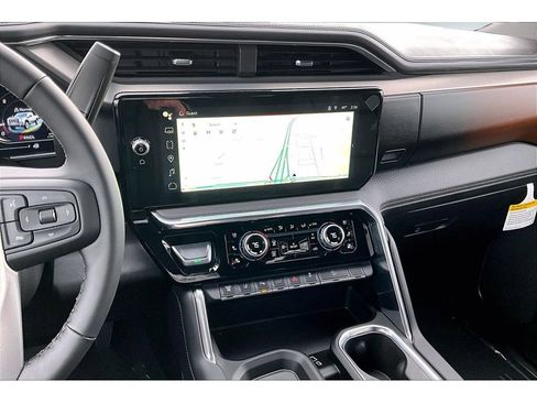 New 2025 GMC Sierra 3500 Denali w/ Denali Reserve Package image 6