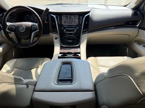 Used 2015 Cadillac Escalade ESV Premium image 14