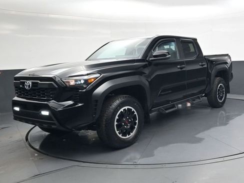 Used 2024 Toyota Tacoma TRD Off-Road w/ TRD Off Road Upgrade Package image 10