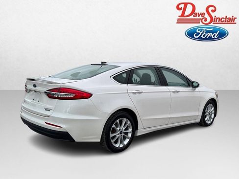 Used 2020 Ford Fusion Energi Titanium image 7