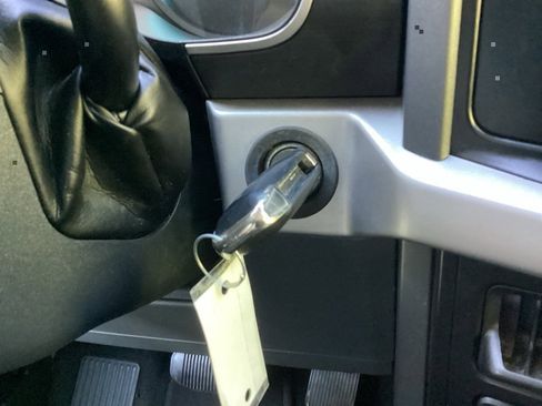 Used 2023 Ford F150 XLT image 54