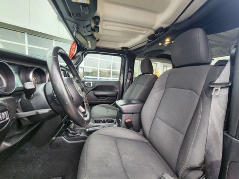 Used 2020 Jeep Wrangler Sport AWD/4WD image 36
