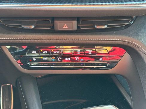 Certified 2023 Buick Envision Preferred w/ Sport Touring Package image 24