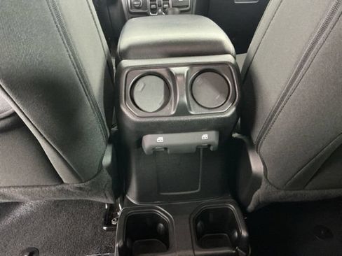 Used 2020 Jeep Wrangler Unlimited Sport S AWD/4WD image 24