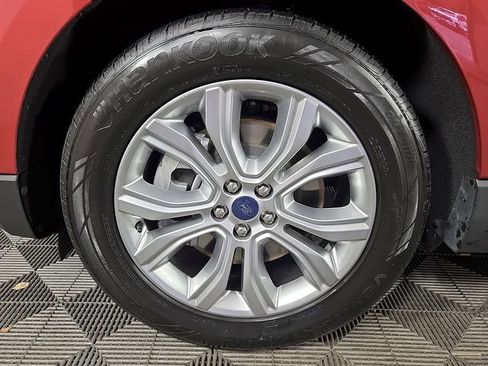 Certified 2021 Ford Edge Titanium image 8