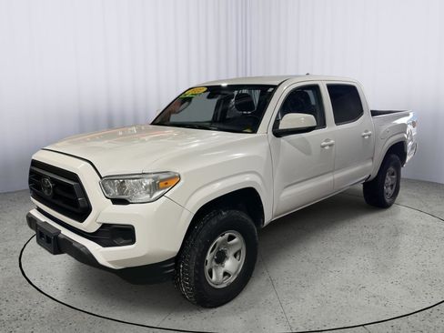 Used 2022 Toyota Tacoma SR image 3
