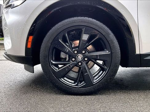 Used 2023 Buick Envision Essence w/ Sport Touring Package AWD/4WD image 9