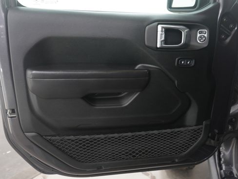 Used 2021 Jeep Wrangler Unlimited Rubicon image 23