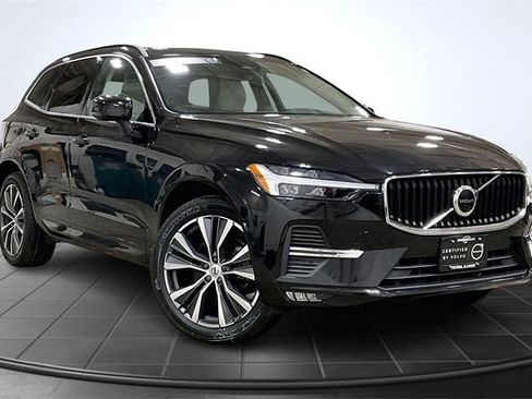 Certified 2022 Volvo XC60 B5 Momentum w/ Climate Package image 13