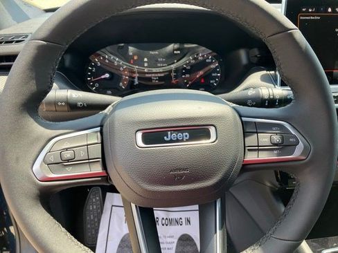 New 2026 Jeep Compass Latitude AWD/4WD image 15