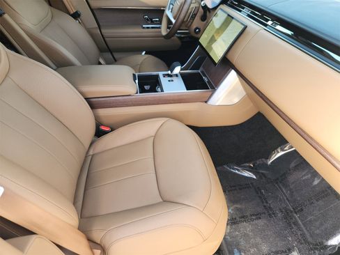 Used 2026 Land Rover Range Rover Long Wheelbase Autobiography image 13