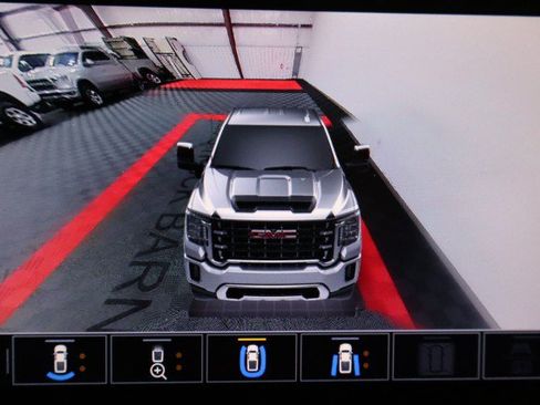 Used 2022 GMC Sierra 2500 Denali AWD/4WD image 18