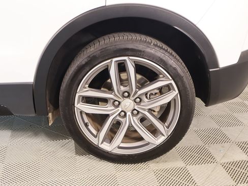 Used 2019 Cadillac XT4 Sport FWD image 19