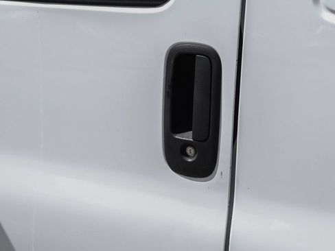 Used 2017 Chevrolet Express 2500 RWD image 35