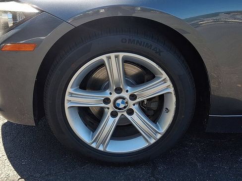 Used 2015 BMW 328i xDrive Sedan AWD/4WD image 28