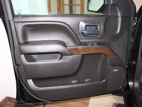 Used 2018 GMC Sierra 1500 Denali AWD/4WD image 31